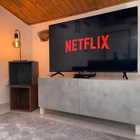 The Perfect Base To Explore Tuscany - Between Pisa, Lucca, And Florence! - Netflix & Youtube Premium Included モンテカティーニ・テルメ エクステリア 写真